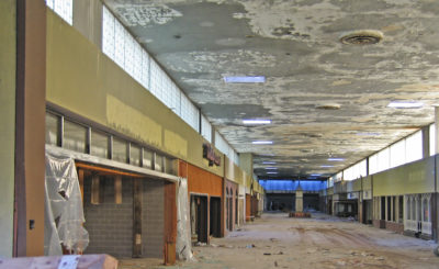 2006 interior of river roads mall